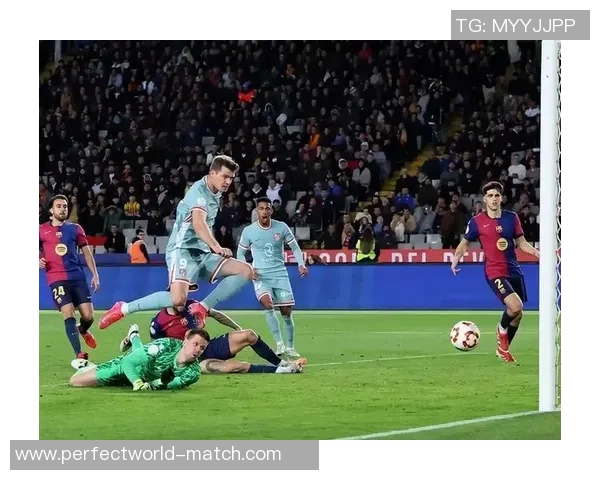 英超激战巴萨大胜切尔西红牌事件引发全场热议与争议分析